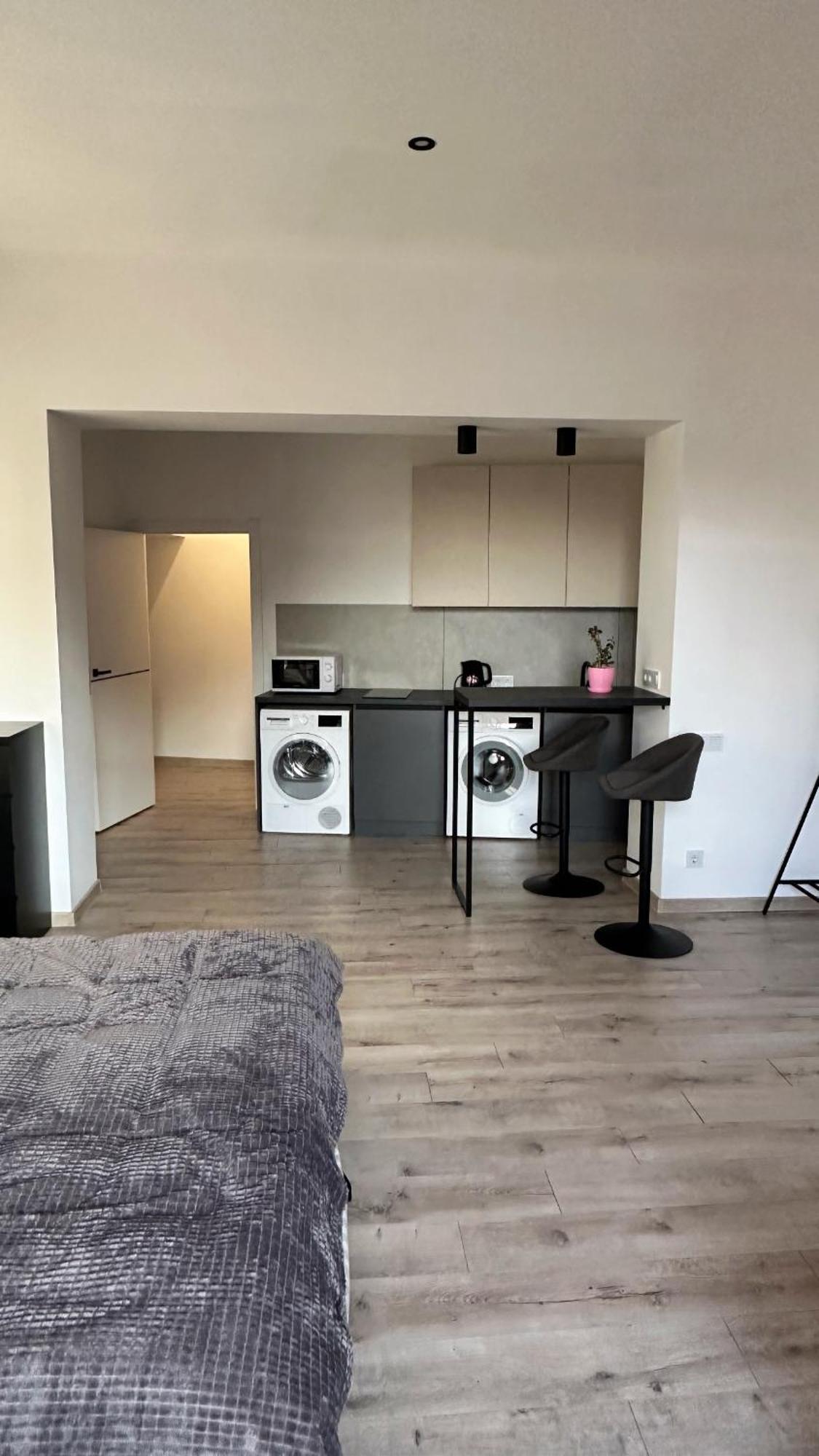 Apartment Vip Virmenska Street Λβιβ Εξωτερικό φωτογραφία