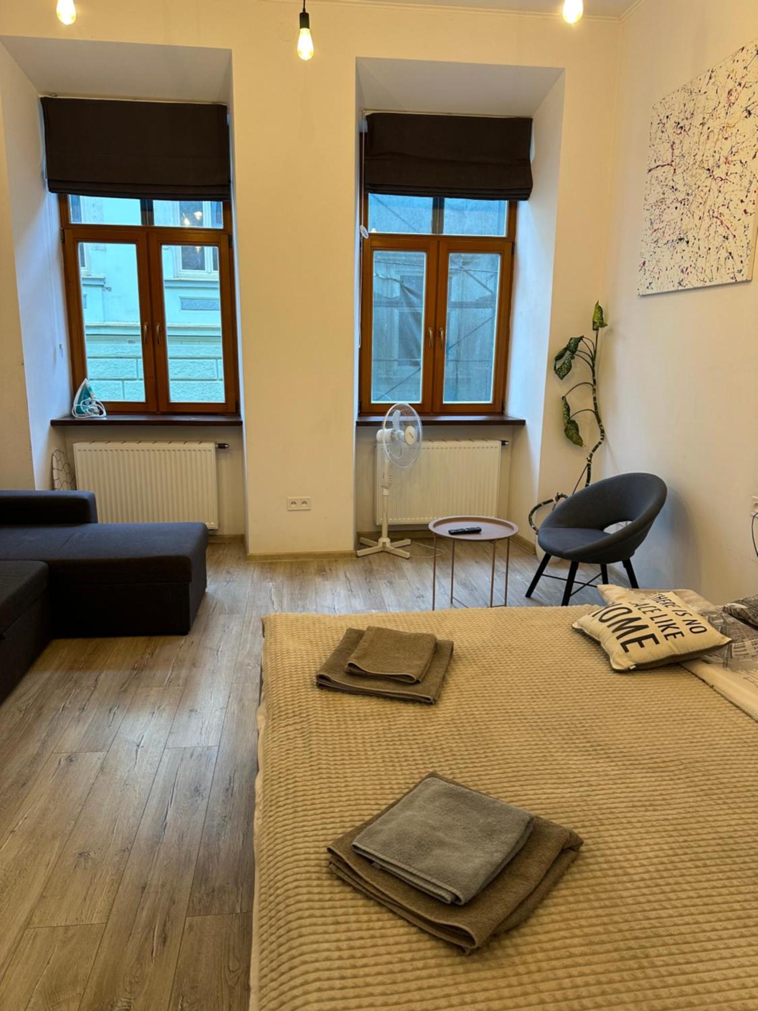 Apartment Vip Virmenska Street Λβιβ Εξωτερικό φωτογραφία